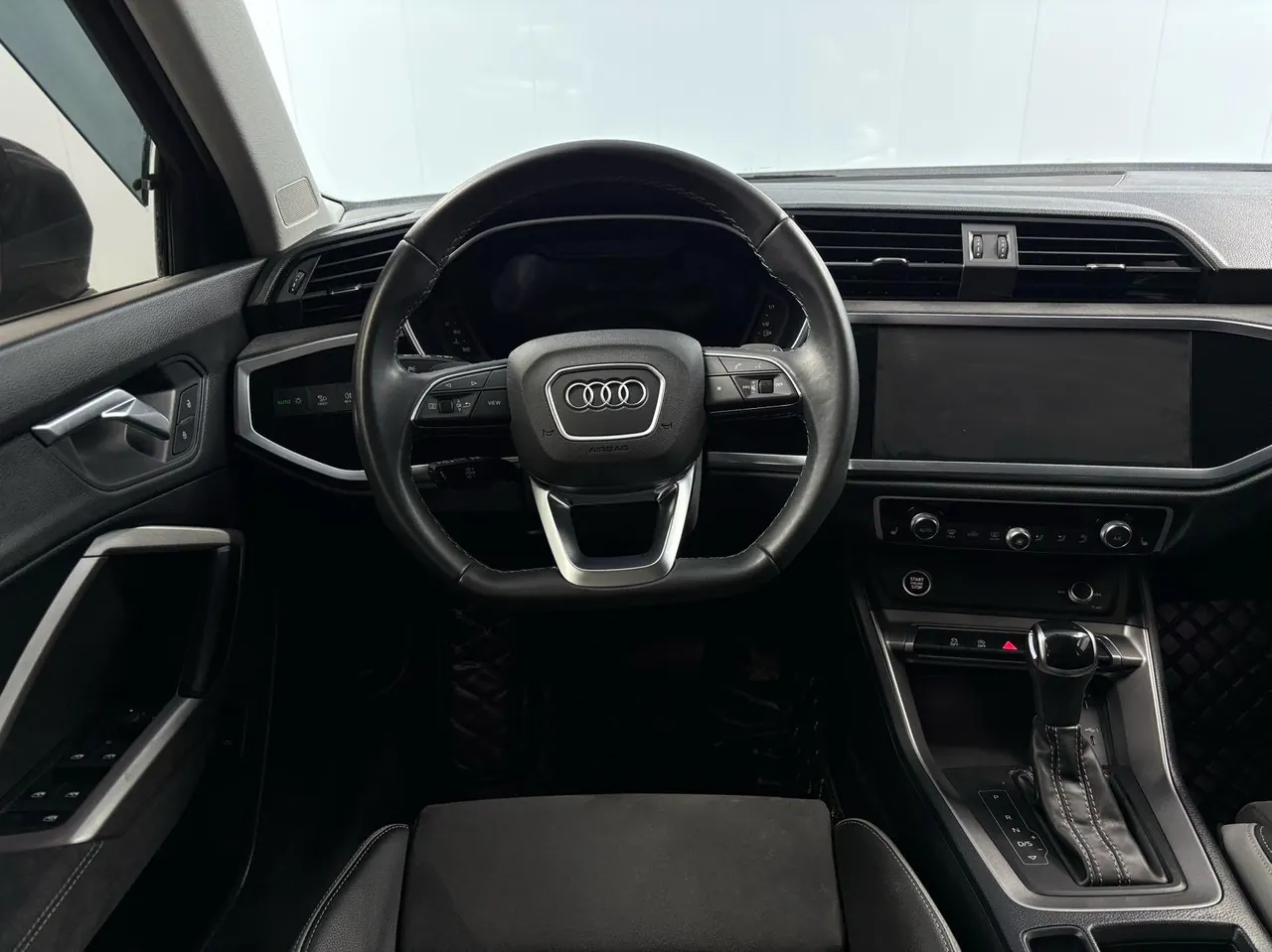 Audi 2022 Q3 1.4TFSI 35TFSI Fashion Dynamic Automatic 6