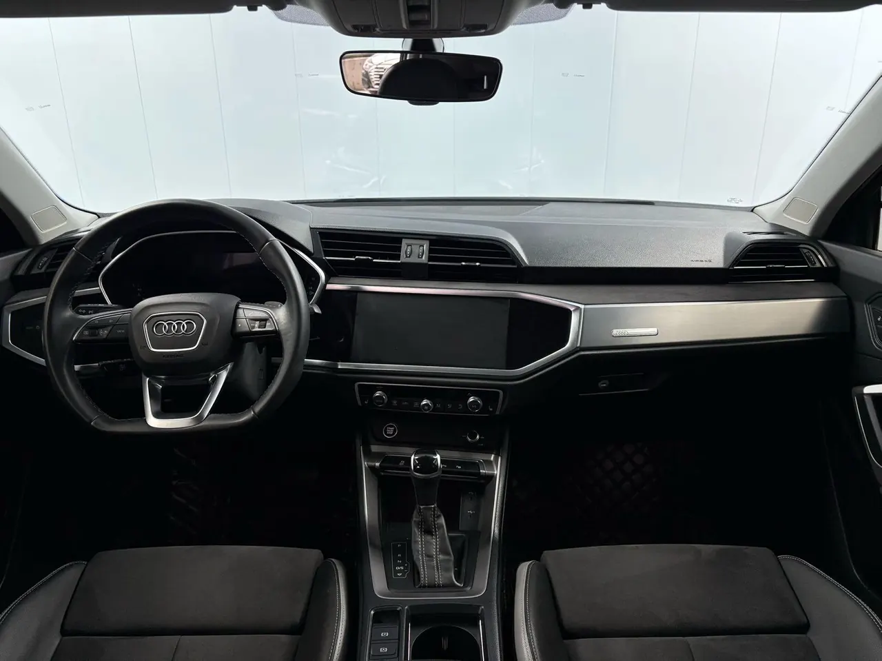 Audi 2022 Q3 1.4TFSI 35TFSI Fashion Dynamic Automatic 7