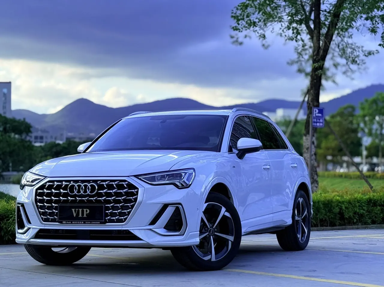 Audi 2024 Q3 1.5TFSI 35TFSI Fashion Dynamic Automatic - View 1