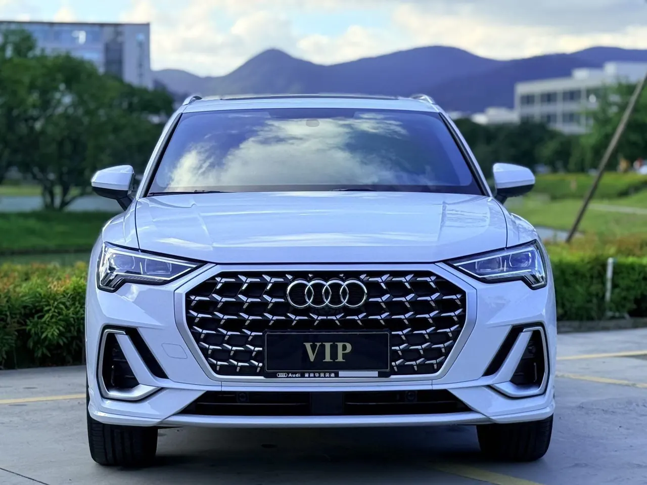Audi 2024 Q3 1.5TFSI 35TFSI Fashion Dynamic Automatic 2
