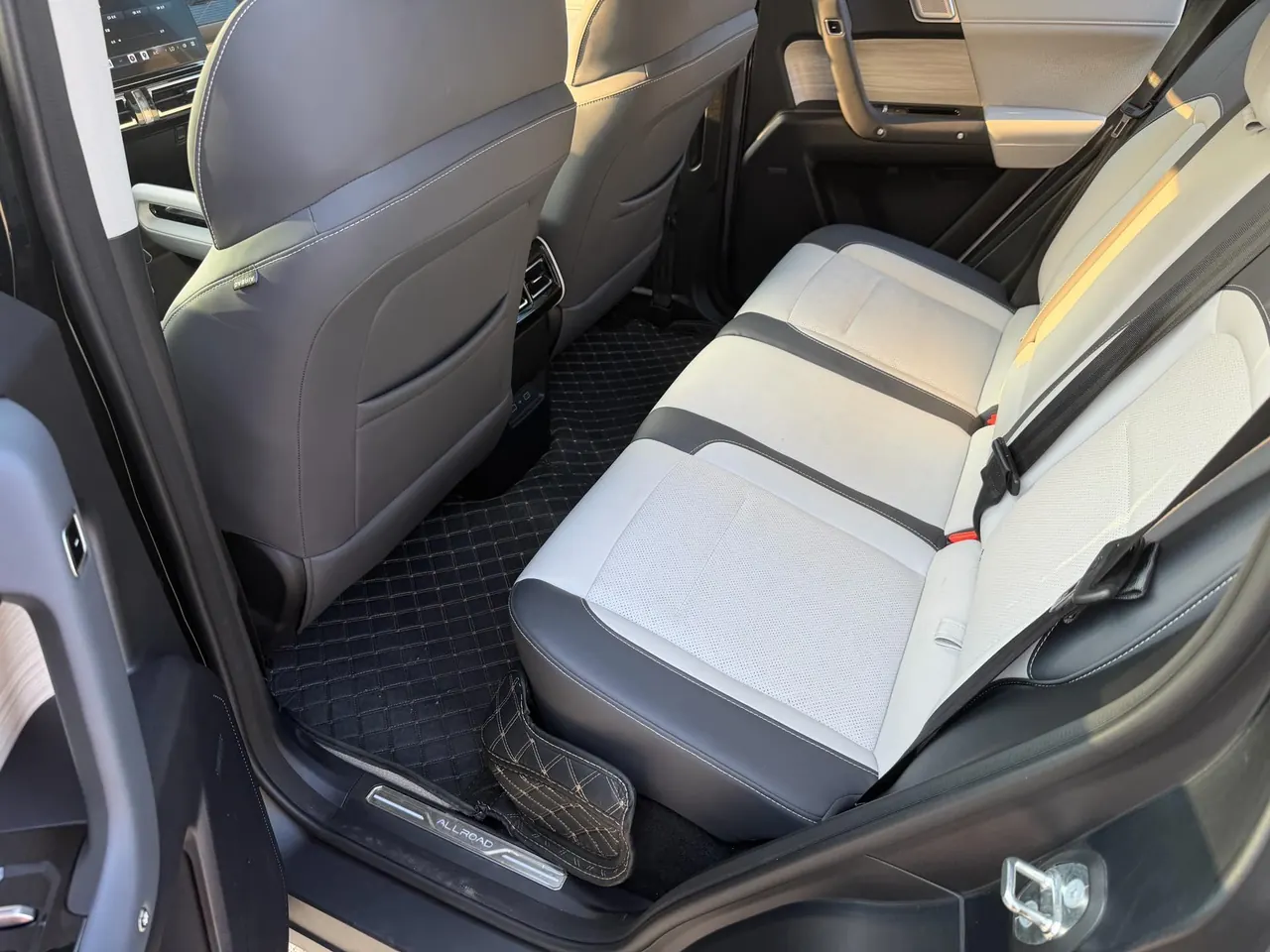 ICAR 2024 iCAR 03 401km Two-Drive Standard Advanced Automatic Gear 5