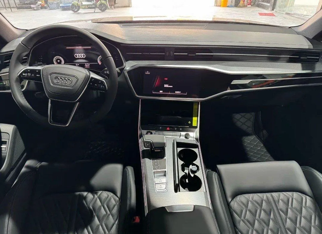 Audi 2026 A6L 2.0TFSI 45TFSI Prestige Dynamic Edition Automatic 9