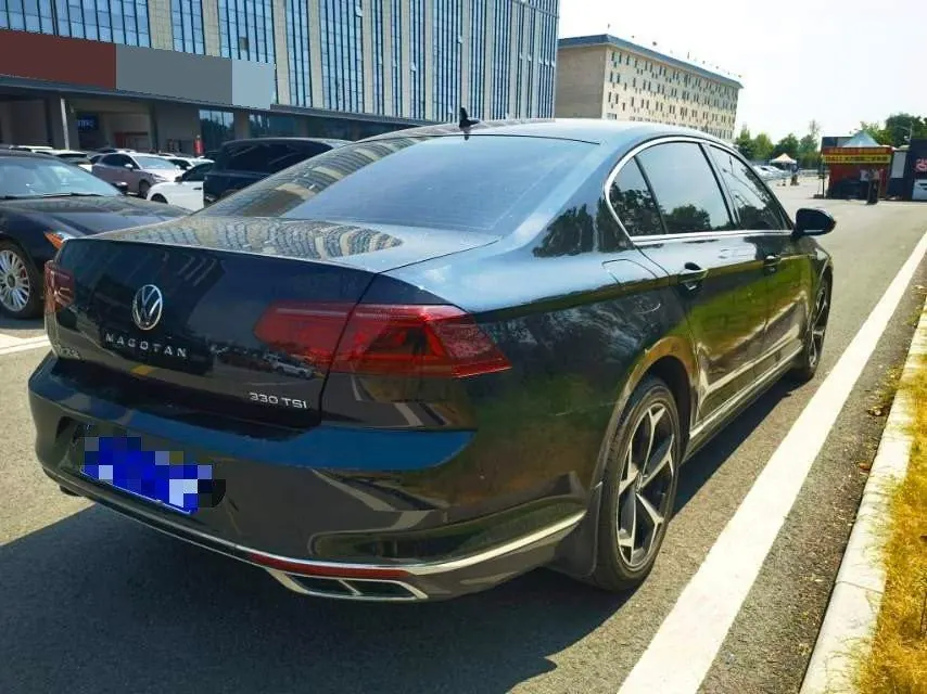 Volkswagen 2023 Magotan 2.0TSI 330TSI 2 million Commemorative Luxury Automatic Gear 5
