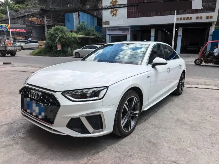 Audi 2020 A4L 2.0TFSI 40TFSI Fashion Dynamic Automatic - View 1