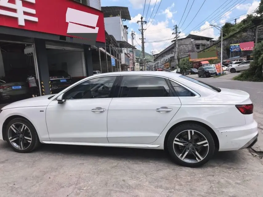 Audi 2020 A4L 2.0TFSI 40TFSI Fashion Dynamic Automatic 8