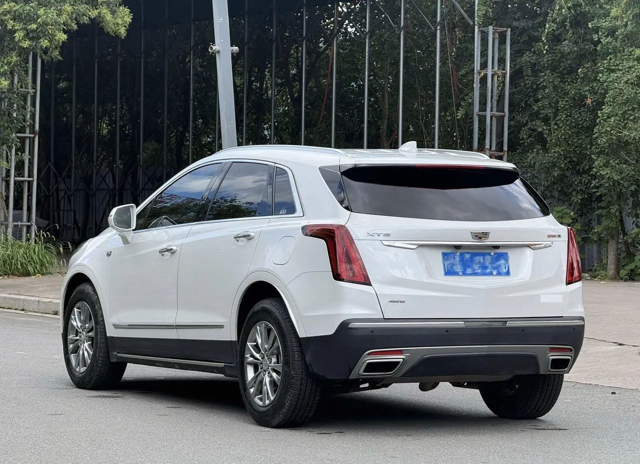 Cadillac 2020 XT5 2.0T 28T 4-wheel drive luxury automatic gear 9
