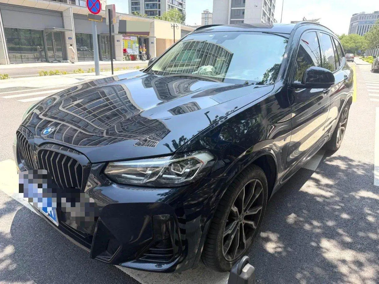 BMW 2023 X3 xDrive30i 2.0T Leading M Obsidian Night Suit Automatic Gear - View 1