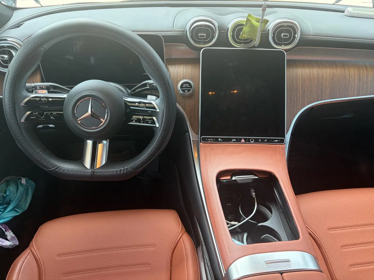 Mercedes Benz 2023 GLC 300 L 4MATIC 48V 2.0T dynamic 7-seat automatic gear 7