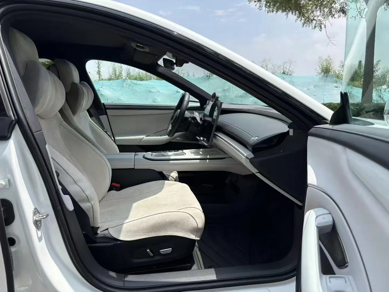 MI 2024 SU 7 800km 4-wheel drive ultra-long endurance high-end smart driving Max version automatic gear 3