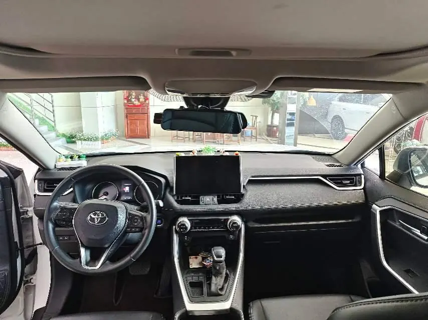 Toyota 2020 Willanda 2.0 Stepless Two-Drive Deluxe Automatic Gear 7