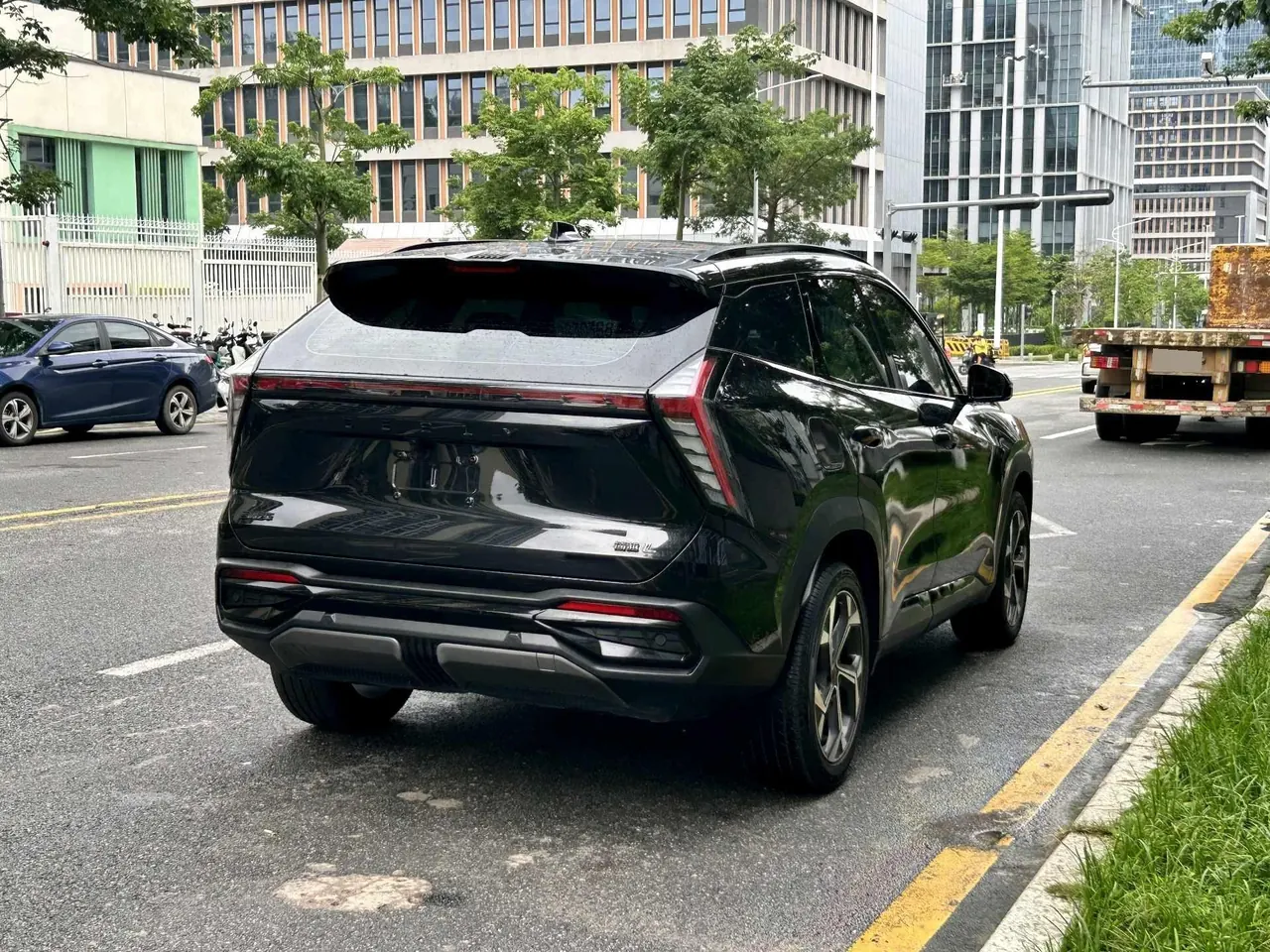 Geely 2023 Boyue L 1.5TD Honorable Automatic Transmission 4