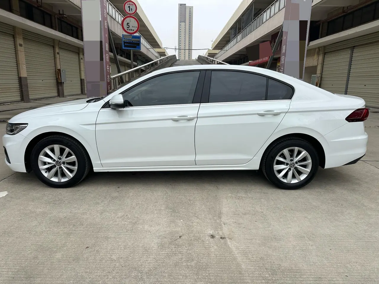Volkswagen 2020 Bora 1.5 Elite Automatic 3