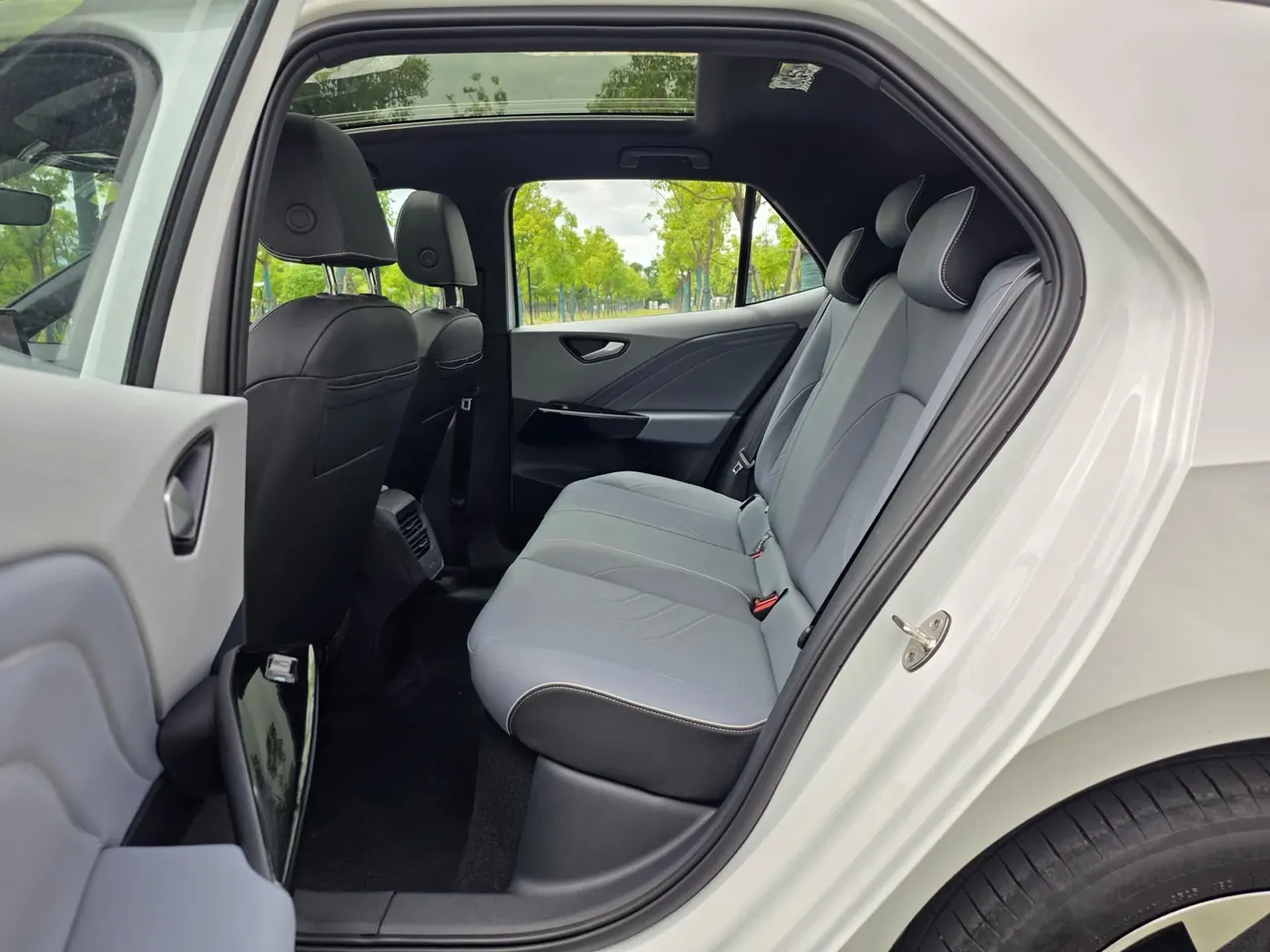 Volkswagen 2026 ID. 3 Smart Extremely Intelligent Automatic Gear 6