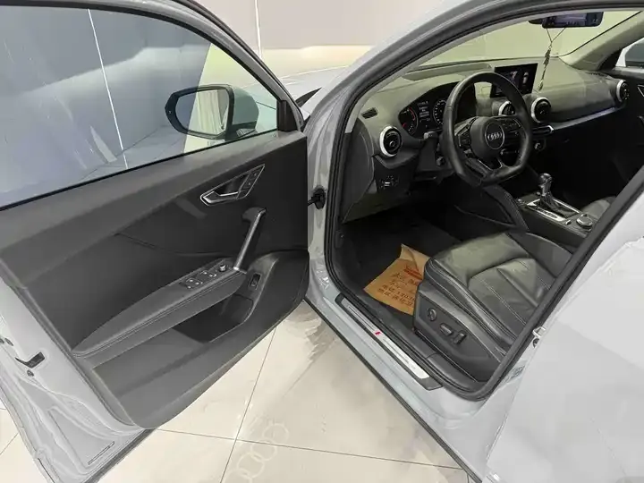 Audi Q2L 2022 35 TFSI Fashion Dynamic 7