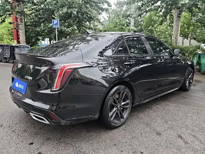 Cadillac CT4 2023 25T Luxury Edition 3