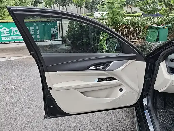 Cadillac CT4 2023 25T Luxury Edition 7