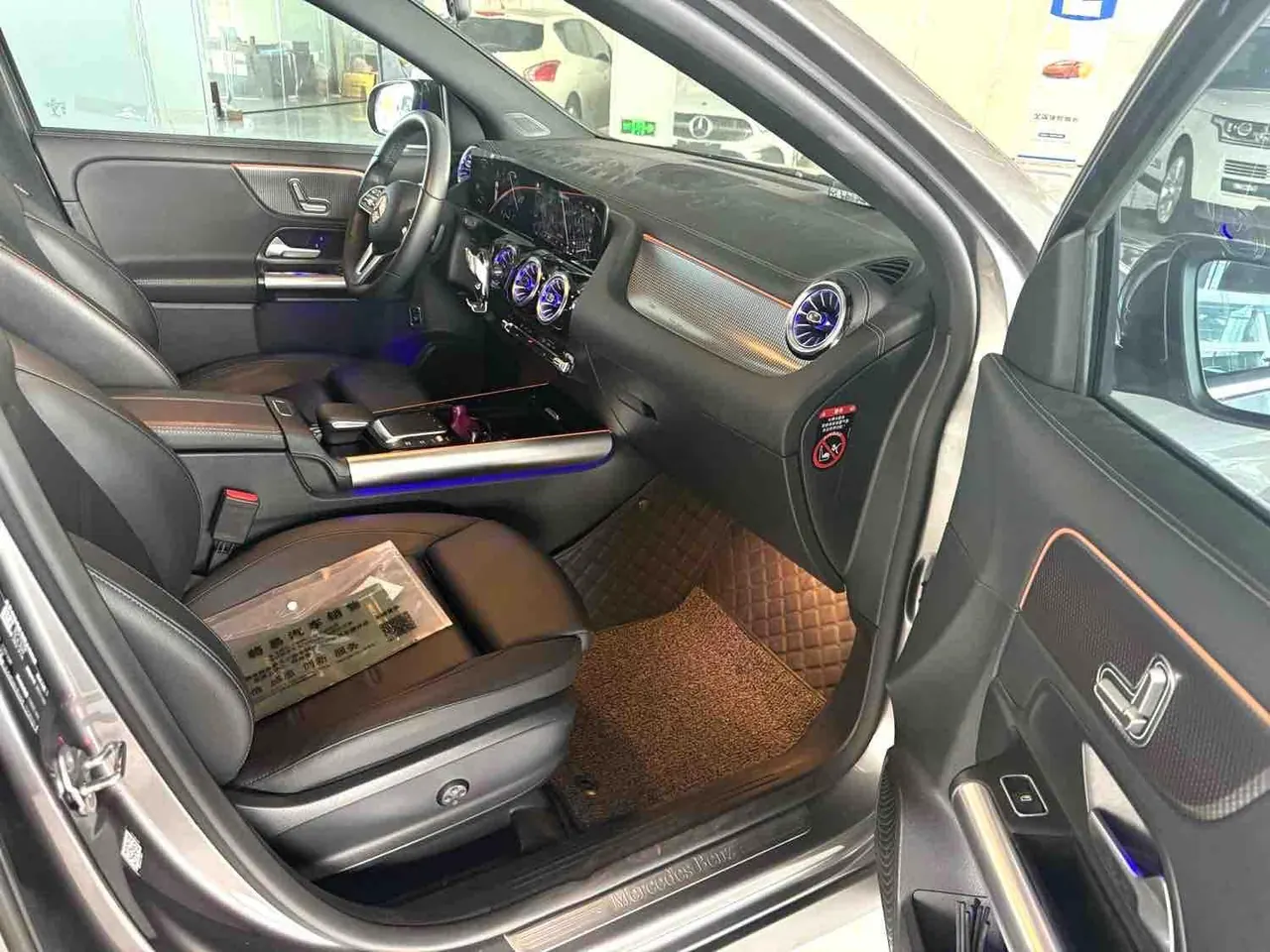 Mercedes Benz 2020 GLA 200 1.3T automatic gear 5