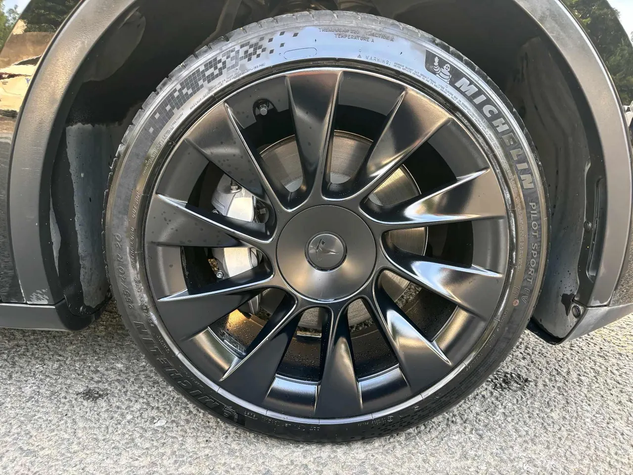 Tesla 2022 Model Y rear-wheel drive version (facelift) automatic gear 11