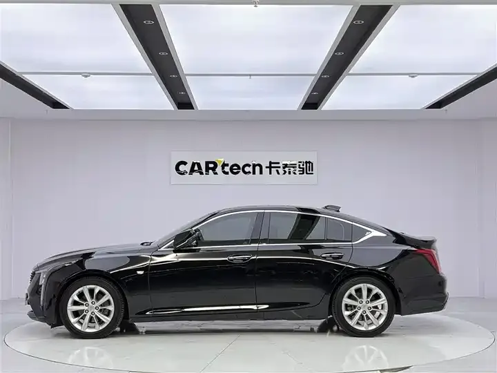 Cadillac CT5 2024 28T Luxury Pro 8