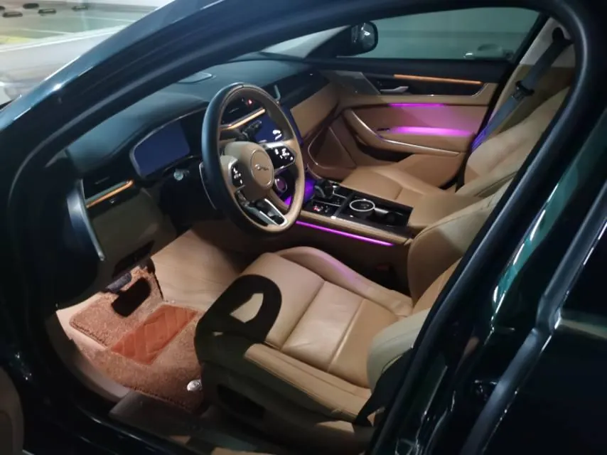 Jaguar 2024 XFL 2.0T P 12500.00g Drive Enjoy Deluxe Edition Automatic Gear 5