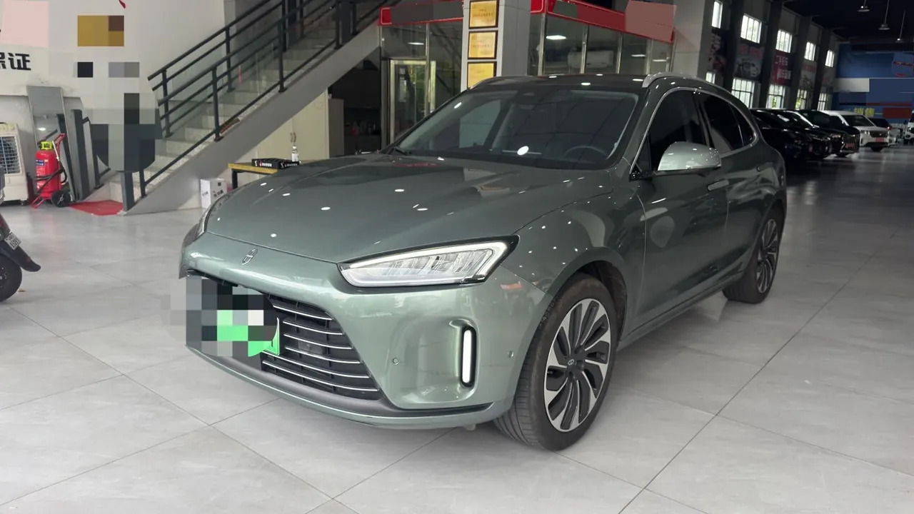 Открыть галерею: AITO 2022 AITO M5 1.5T Four-wheel Drive to Achieve Automatic Gear