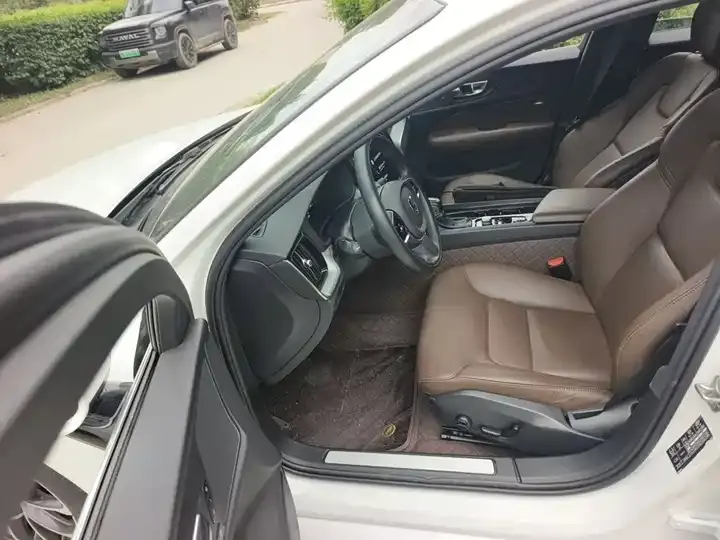 Volvo S60 2021 T4 Zhiyi Deluxe Edition 12