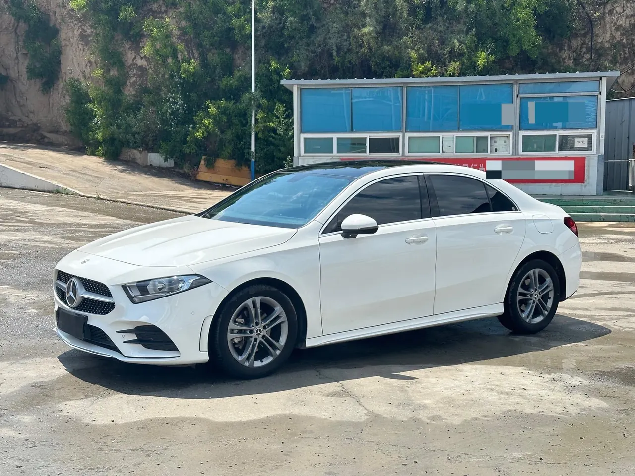 Mercedes Benz Class A 2021 A 180 L 1.3T automatic gear - View 1
