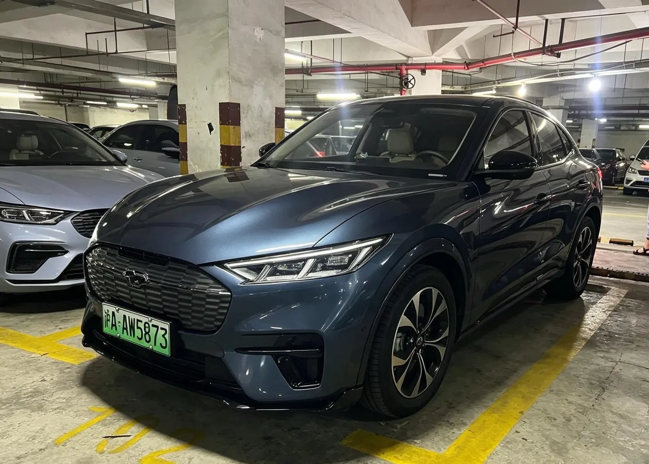 打开图片灯箱:Ford Mustang (Imported) 2021 Mustang Mach-E Boundless Rear Drive Deluxe Edition (Long Endurance) Automatic Gear