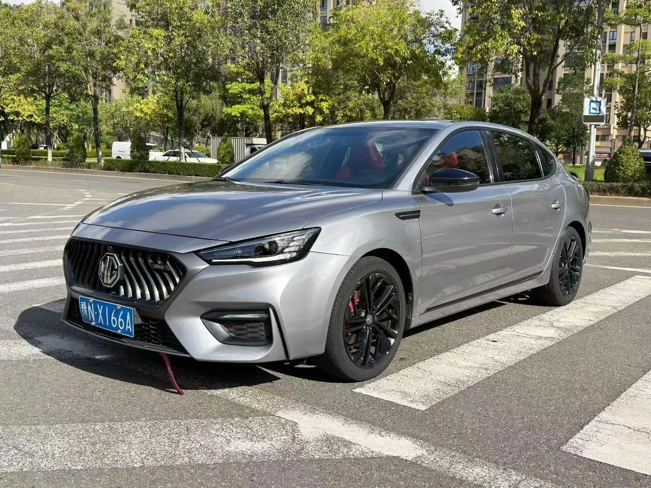 Открыть галерею: MG 2020 MG6 1.5T Trophy Deluxe Edition Automatic Gear