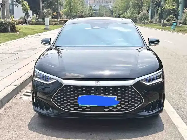 Han 2022 DM-i 121KM exclusive 2