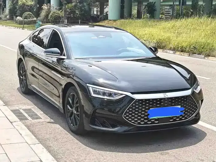 Han 2022 DM-i 121KM exclusive 3