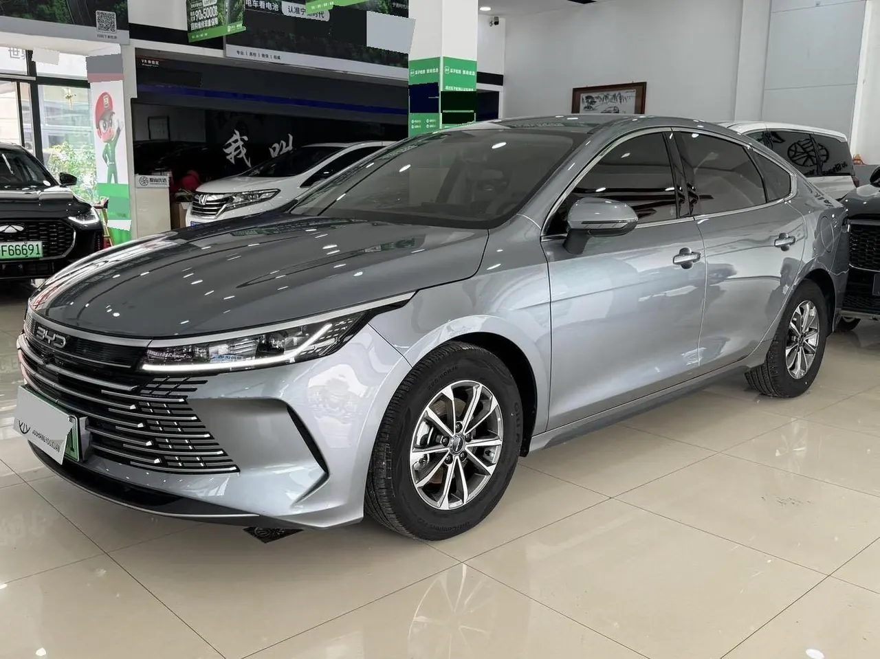 BYD 2024 destroyer 05 DM-i 1.5 stepless glory version 55KM luxury automatic gear - View 1