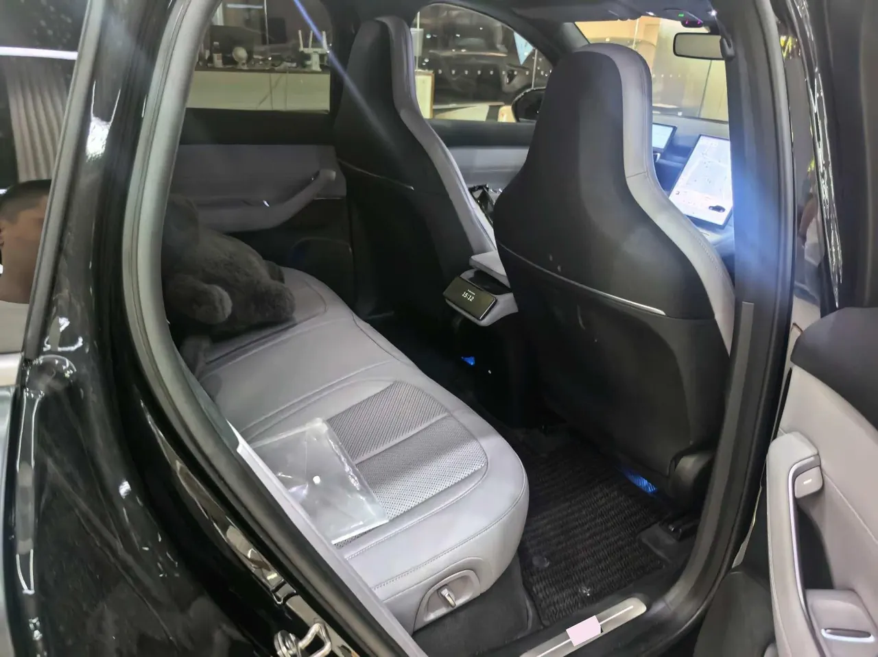 NIO 2024 EC6 75kWh automatic transmission 4