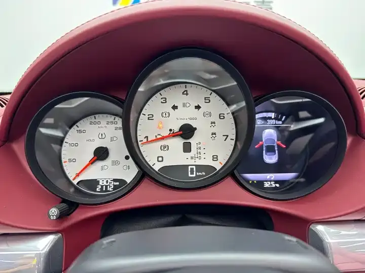 Porsche 718 2022 Boxster 2.0T 10
