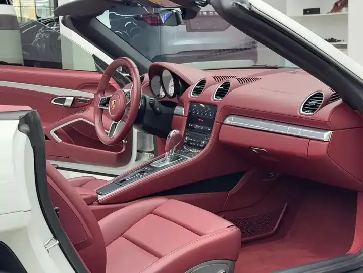 Porsche 718 2022 Boxster 2.0T 7