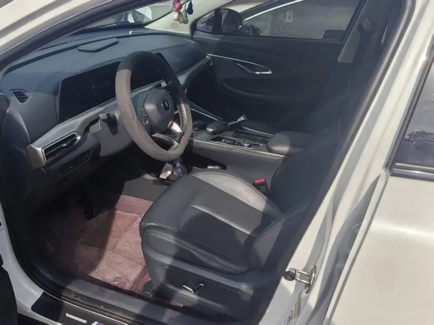 ChangAn 2020 UNI-T 1.5T Luxury Automatic 3