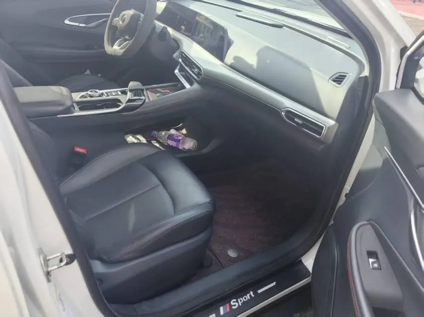 ChangAn 2020 UNI-T 1.5T Luxury Automatic 4