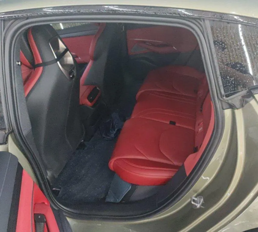 MI 2024 SU 7 700km Rear Drive Long Endurance Smart Driving Edition Automatic Gear 3