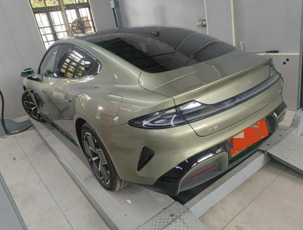 MI 2024 SU 7 700km Rear Drive Long Endurance Smart Driving Edition Automatic Gear 5