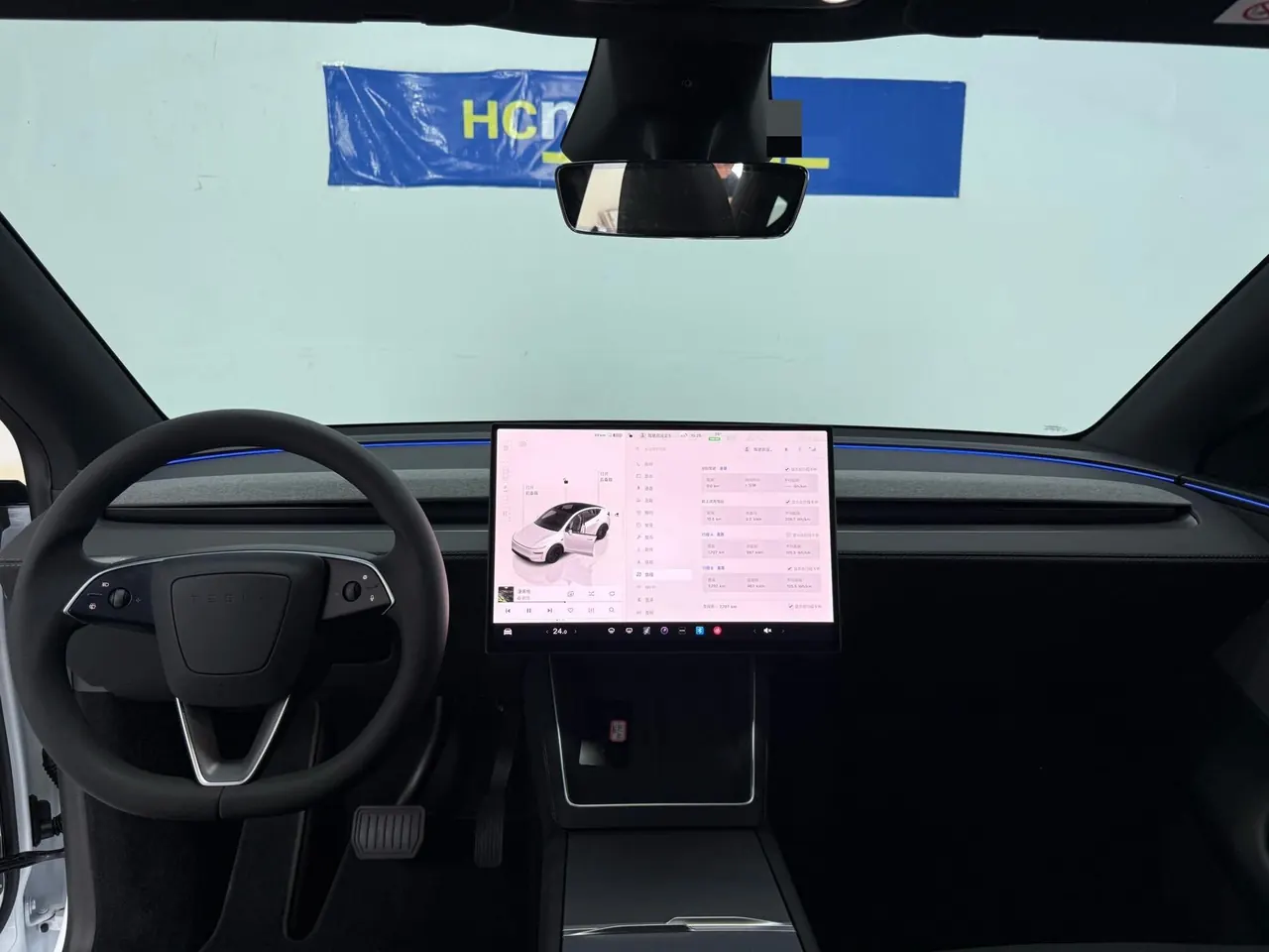 Tesla 2026 Model Y Rear-Wheel-Drive Automatic 10