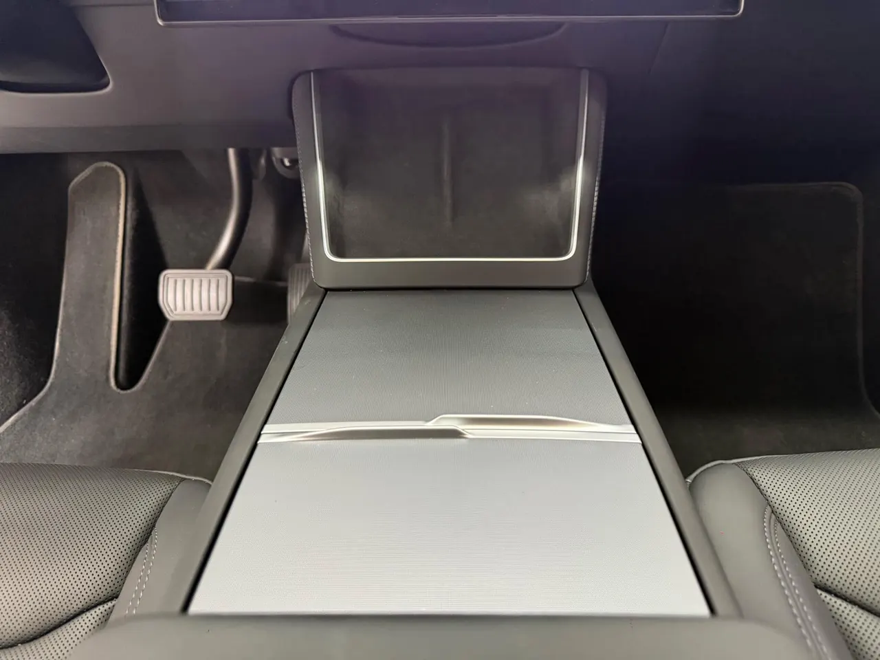 Tesla 2026 Model Y Rear-Wheel-Drive Automatic 13