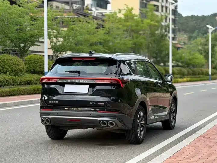 Jetour X70 PLUS 2021 1.5T DCT Mountain 5 4