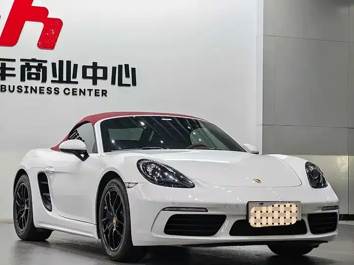 Porsche 718 2020 Boxster 2.0T 3