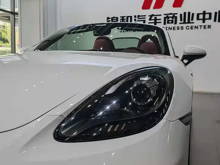 Porsche 718 2020 Boxster 2.0T 4
