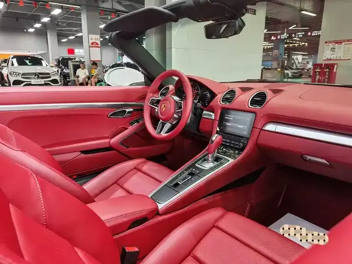 Porsche 718 2020 Boxster 2.0T 8