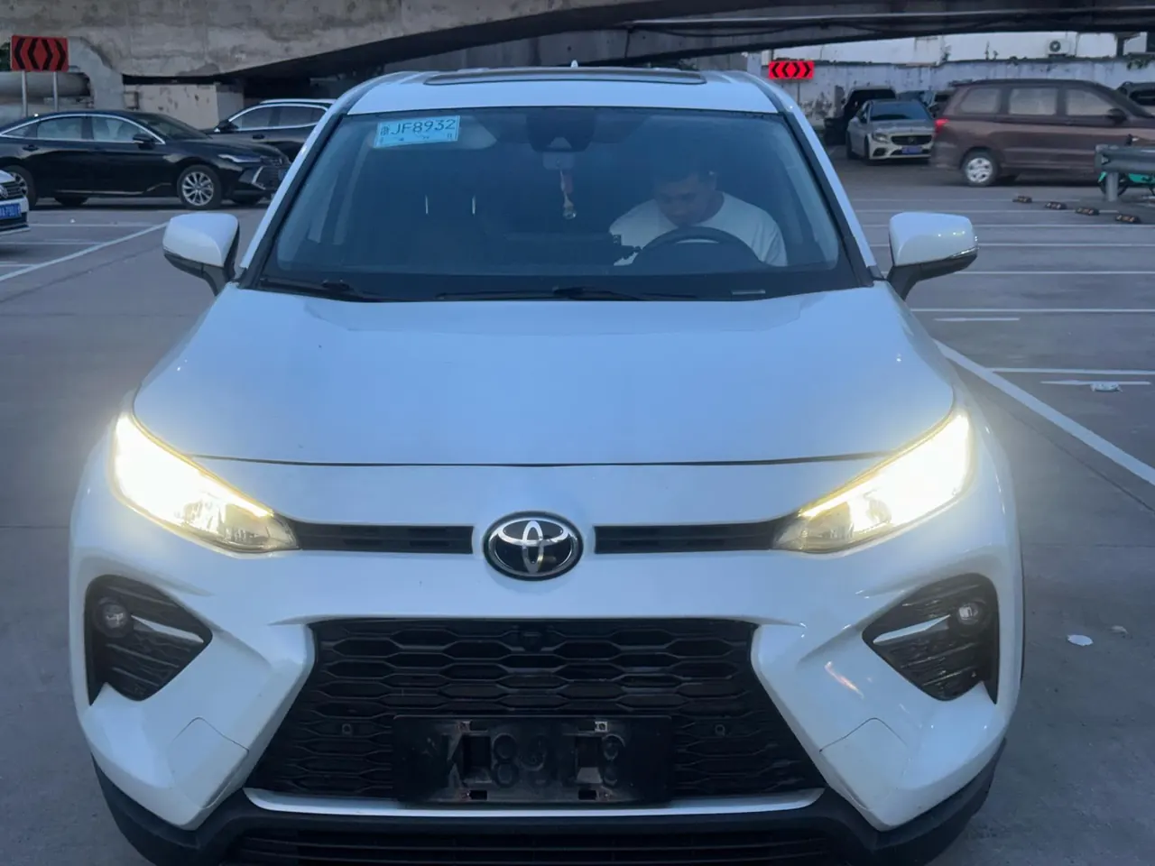 Toyota 2020 Willanda 2.0 Stepless Two-Drive Deluxe Automatic Gear 2