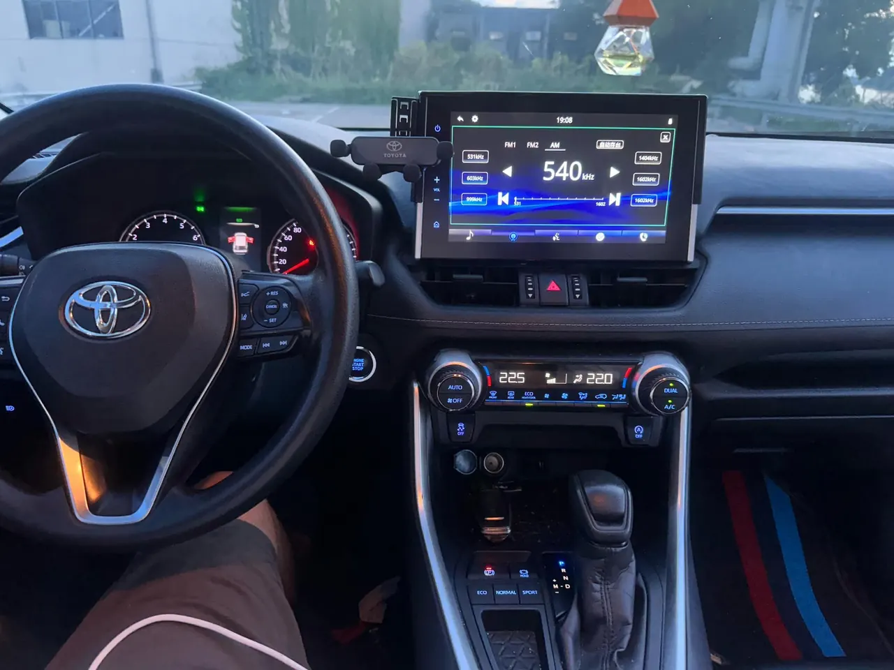Toyota 2020 Willanda 2.0 Stepless Two-Drive Deluxe Automatic Gear 4