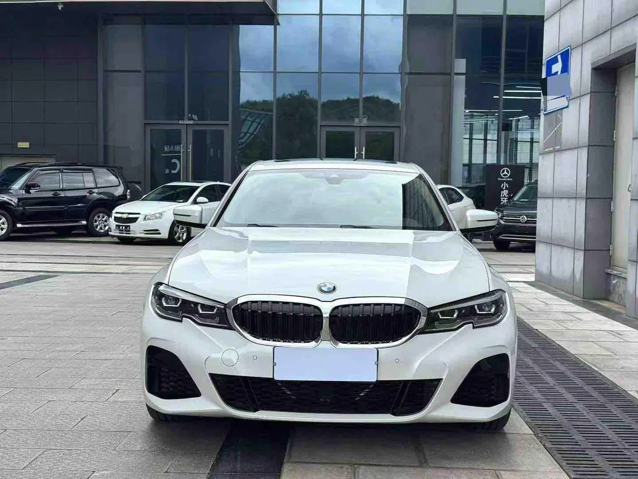 BMW 3 Series 2022 325Li 2.0T M Sports Suit (Modified) Automatic Gear 2