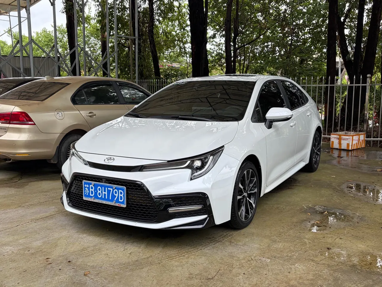 Toyota 2022 Lei Ling 1.2T Stepless 185T Sports Edition Automatic Gear - View 1