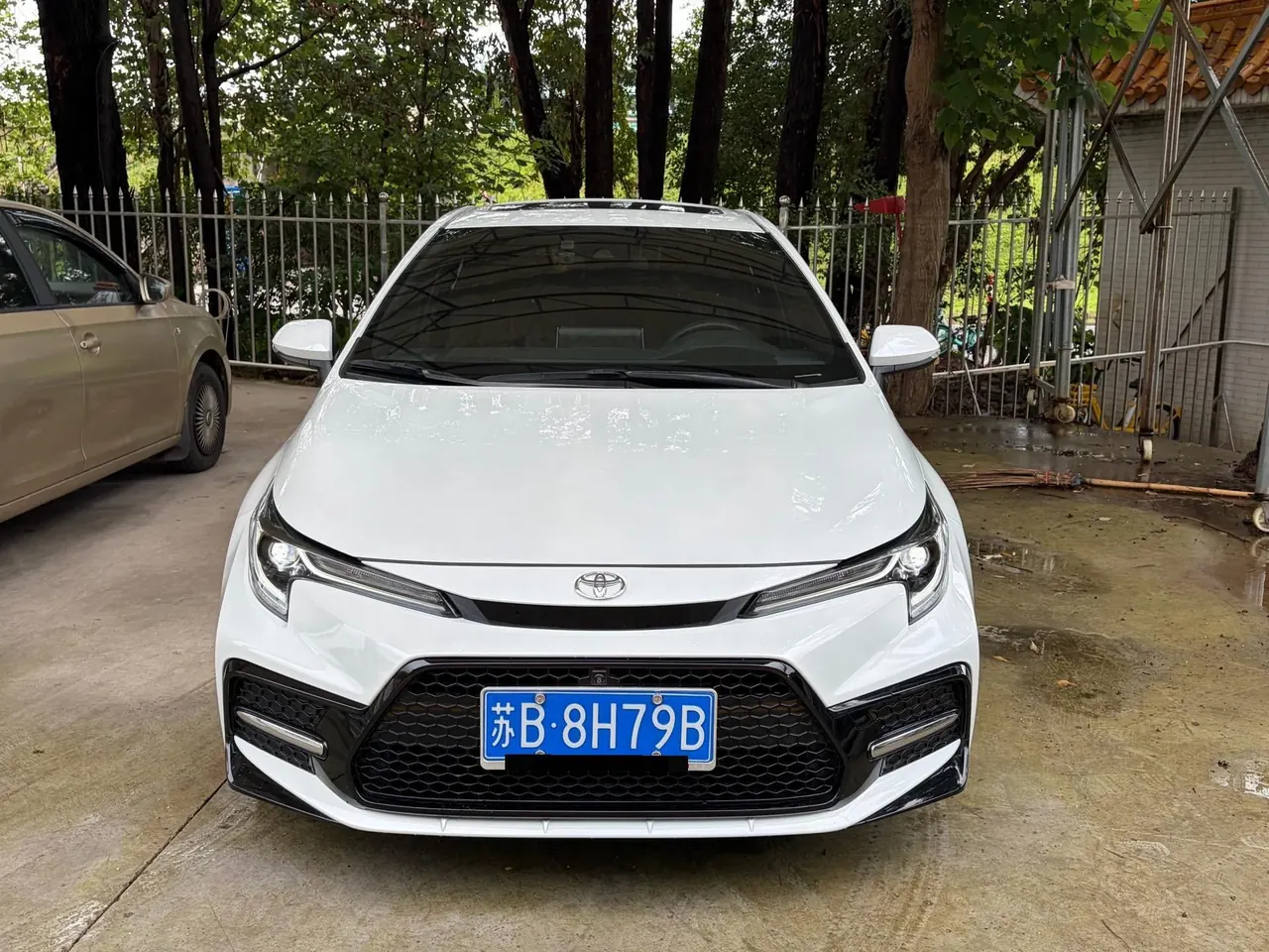 Toyota 2022 Lei Ling 1.2T Stepless 185T Sports Edition Automatic Gear 2